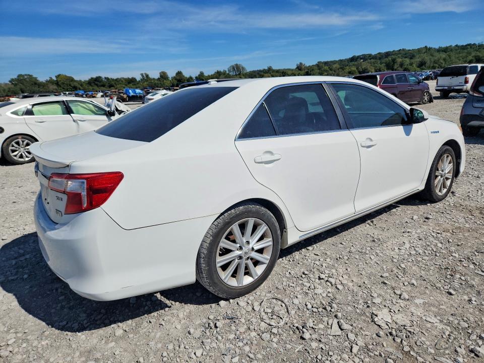 2012 Toyota Camry Hybrid მანქანა იყიდება აუქციონზე, vin: 4T1BD1FK3CU051545, აუქციონის ნომერი: 70830416