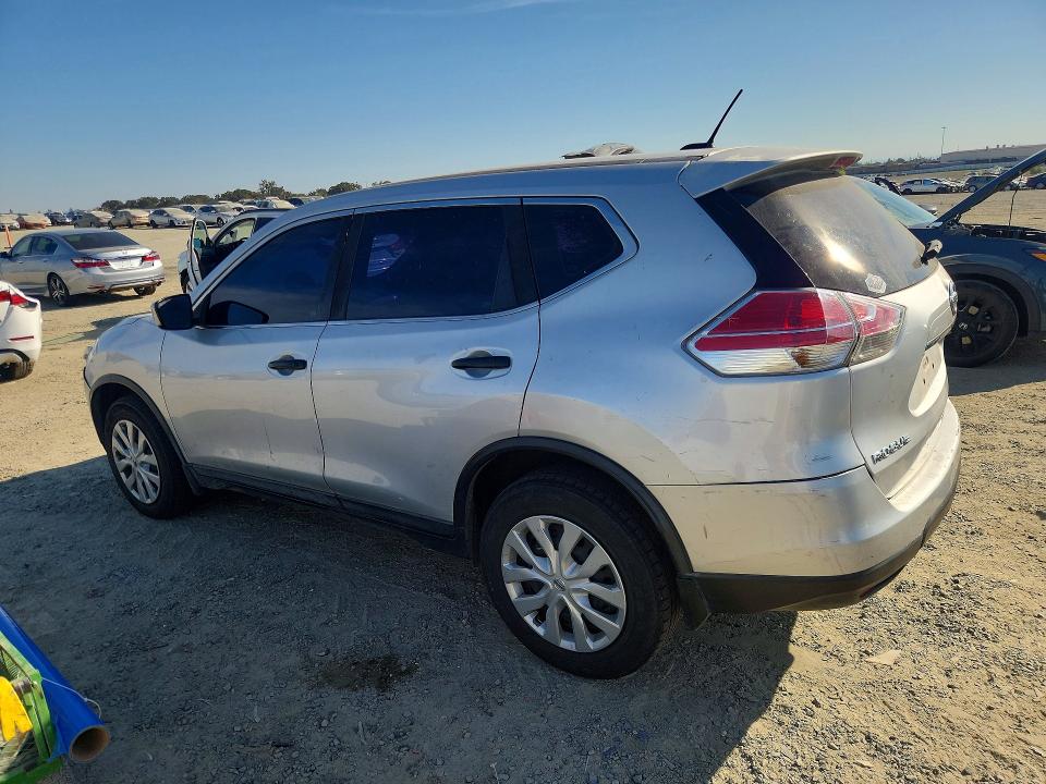 70258136 :رقم المزاد ، KNMAT2MV1GP701211 vin ، 2016 Nissan Rogue مزاد بيع
