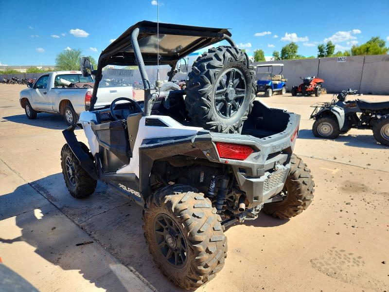 69526786 :رقم المزاد ، 3NSVBA872FF432685 vin ، 2015 Polaris Razor مزاد بيع