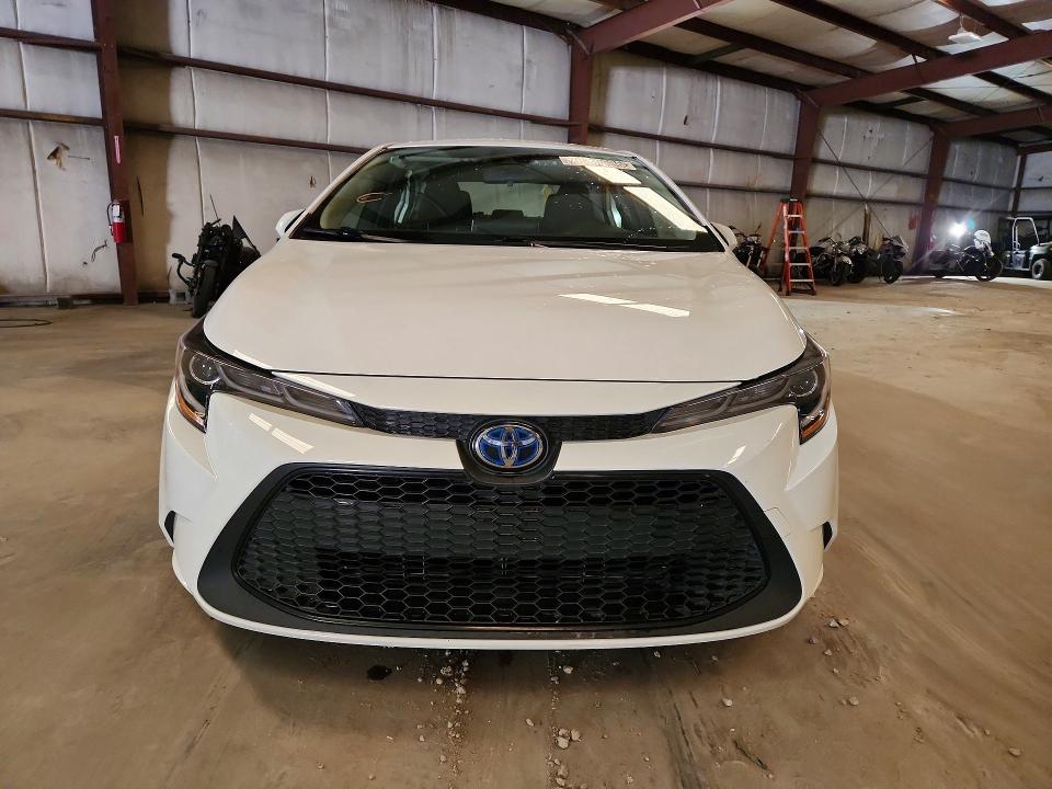 Продажа на аукционе авто 2021 Toyota Corolla, vin: JTDEAMDE6MJ022200, номер лота: 70830686