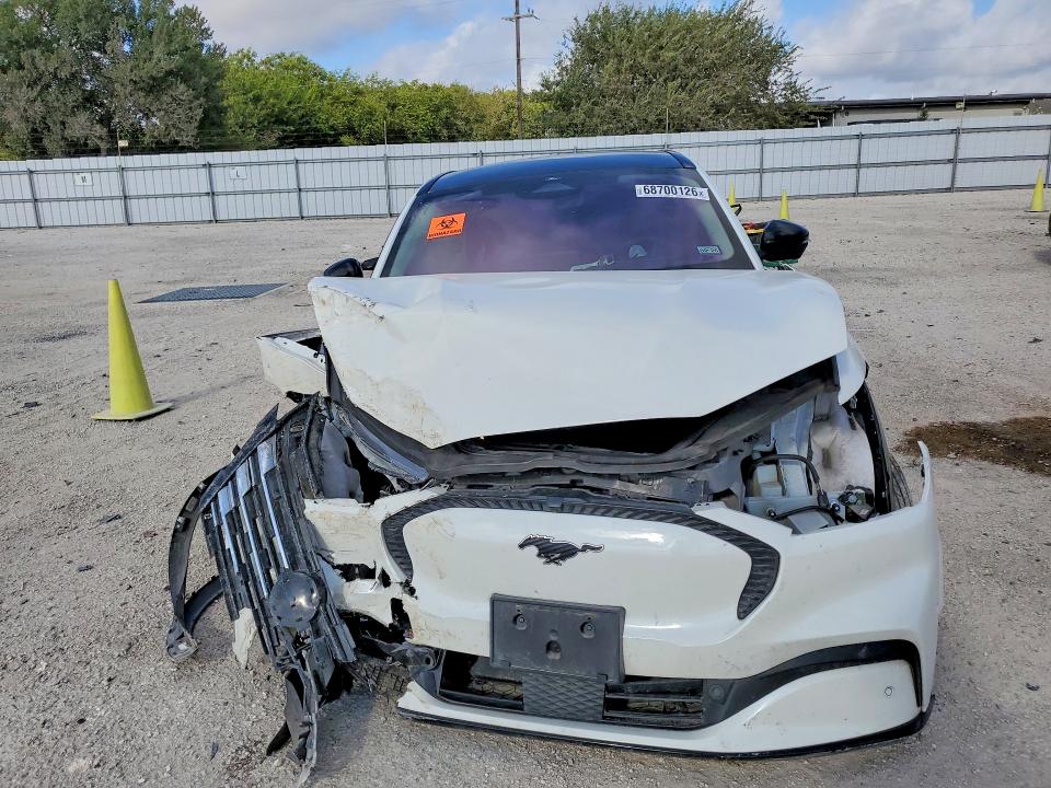 Продажа на аукционе авто 2022 Ford Mustang Mach-e, vin: 3FMTK2R70NMA38573, номер лота: 68700126