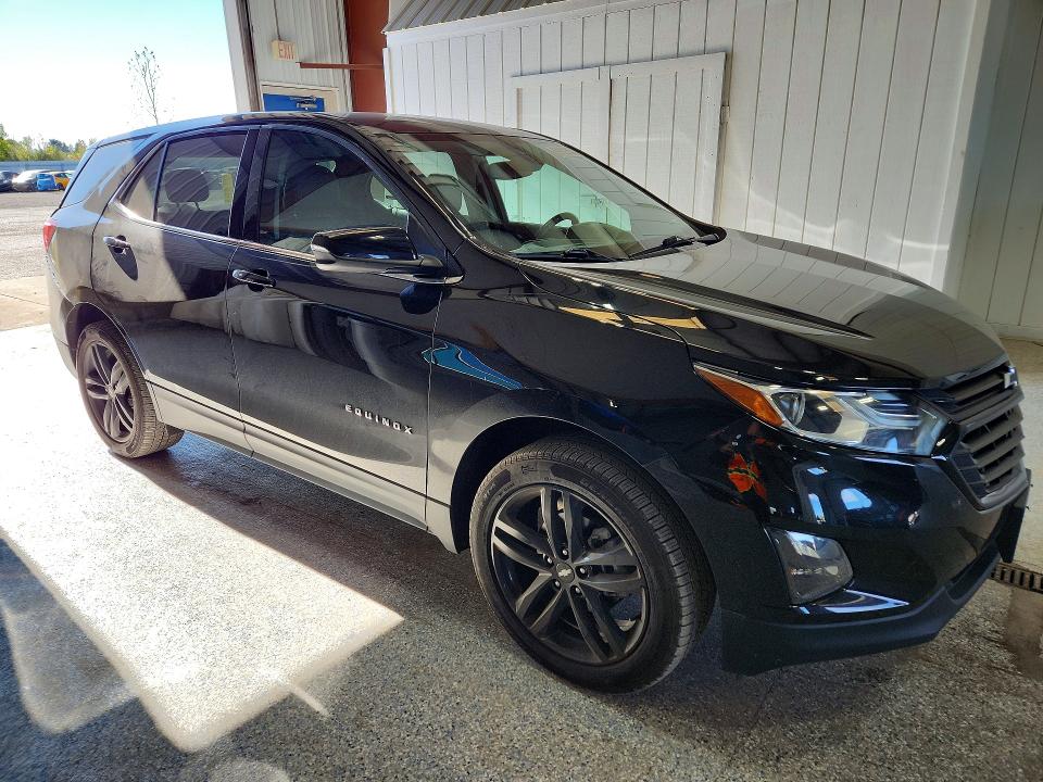 Продажа на аукционе авто 2020 Chevrolet Equinox, vin: 2GNAXUEV5L6136946, номер лота: 69902556