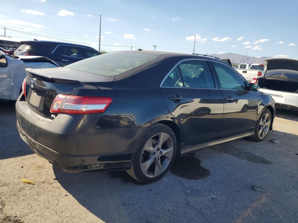 63756466 :رقم المزاد ، 4T1BF3EKXBU227190 vin ، 2011 Toyota Camry مزاد بيع