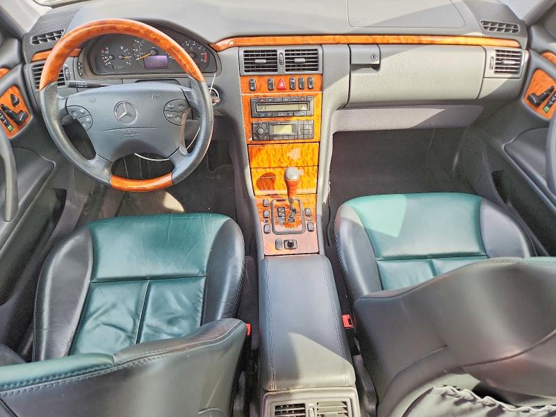 70443366 :رقم المزاد ، WDBJF65J3YB114676 vin ، 2000 Mercedes-benz E مزاد بيع