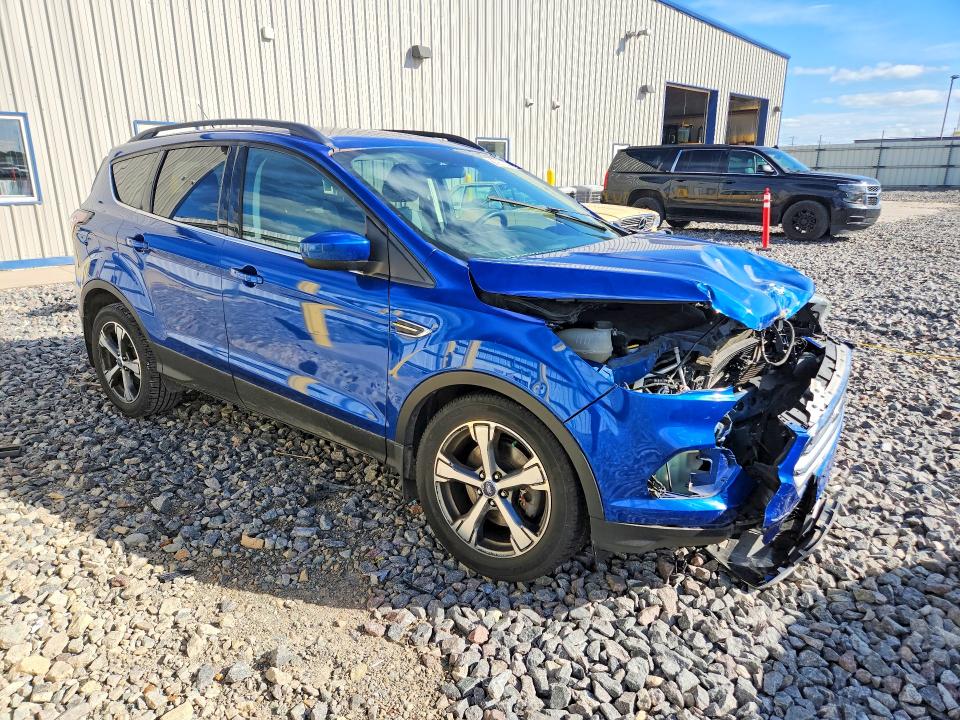 2017 Ford Escape მანქანა იყიდება აუქციონზე, vin: 1FMCU0G97HUA21000, აუქციონის ნომერი: 69987146