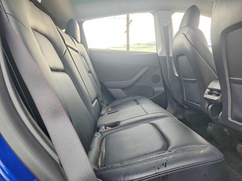 68063716 :رقم المزاد ، 7SAYGDEF0NF345494 vin ، 2022 Tesla Model Y مزاد بيع
