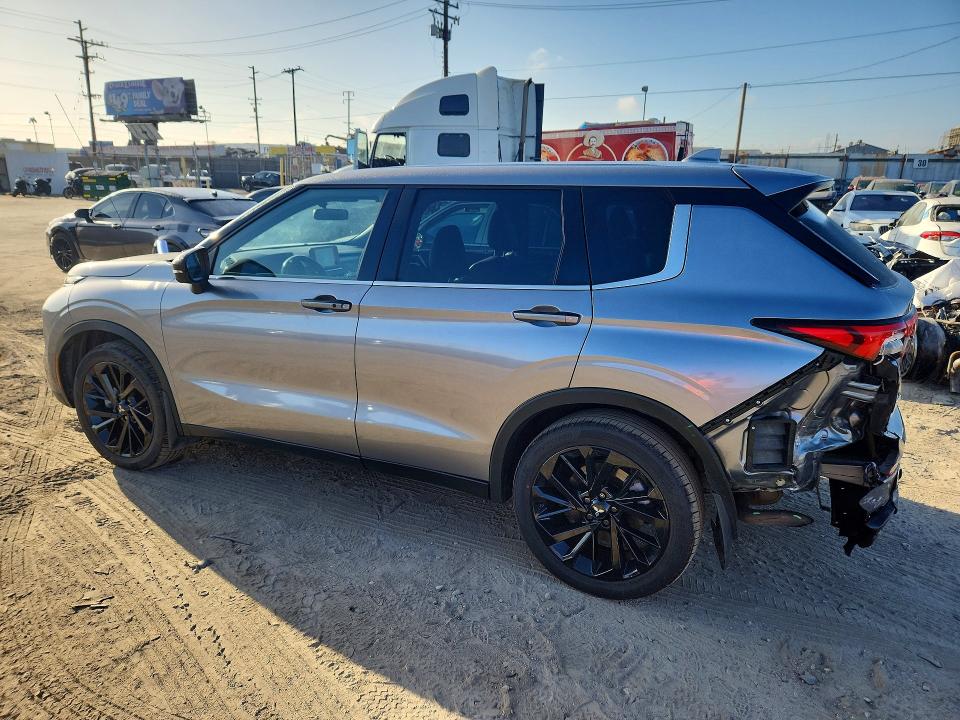 2022 Mitsubishi Outlander მანქანა იყიდება აუქციონზე, vin: JA4J3UA84NZ091620, აუქციონის ნომერი: 70823776