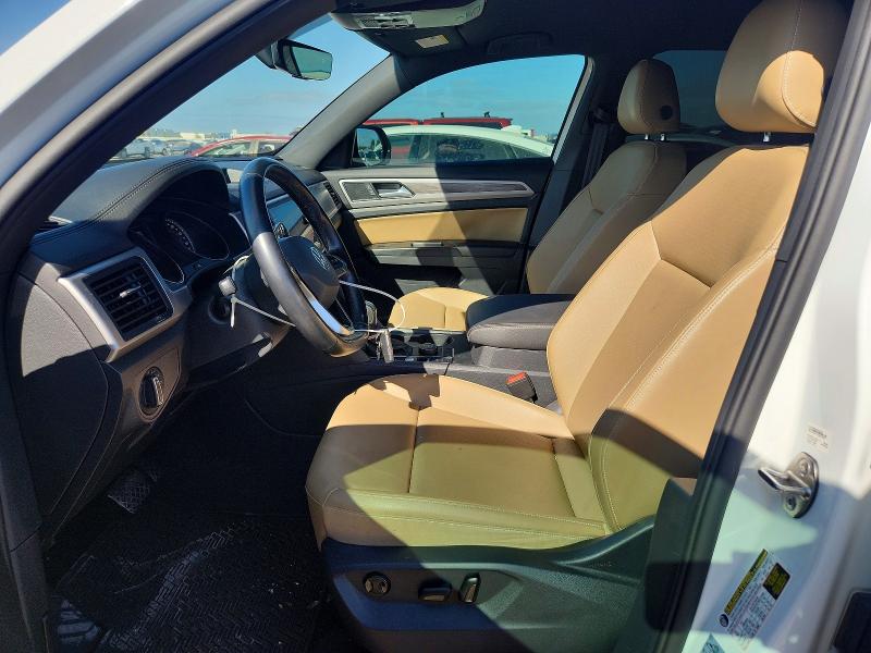 69622676 :رقم المزاد ، 1V21E2CA3LC221972 vin ، 2020 Volkswagen Atlas Cross Sport مزاد بيع