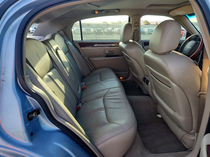 Продажа на аукционе авто 2005 Lincoln Town Car, vin: 1LNHM82W05Y657666, номер лота: 67929106