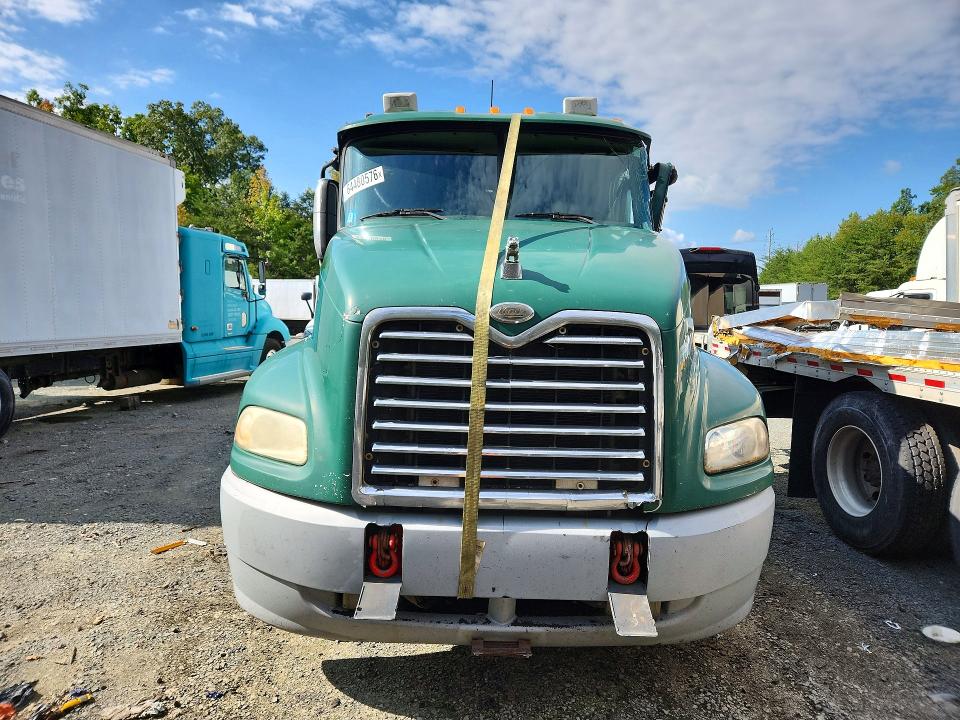 Продажа на аукционе авто 2004 Mack Cx600, vin: 1M1AE06Y94N017181, номер лота: 64480576
