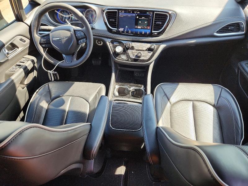 Продажа на аукционе авто 2025 Chrysler Pacifica, vin: 2C4RC1GG0SR537788, номер лота: 69736156