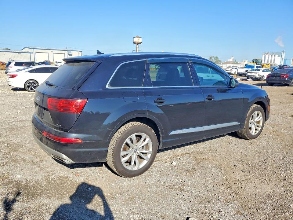Aukcja sprzedaży 2017 Audi Q7, vin: WA1AHAF74HD043911, numer aukcji: 68880376