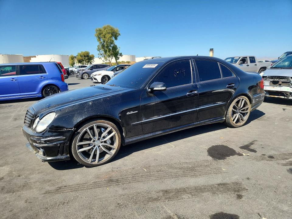 68880906 :رقم المزاد ، WDBUF77X67B018219 vin ، 2007 Mercedes-benz E مزاد بيع