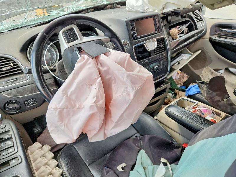 Aukcja sprzedaży 2015 Chrysler Town & Country, vin: 2C4RC1BG1FR589251, numer aukcji: 67182146
