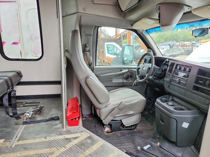 69726326 :رقم المزاد ، 1GB6G3AGXA1174497 vin ، 2010 Chevrolet Express G3500 مزاد بيع