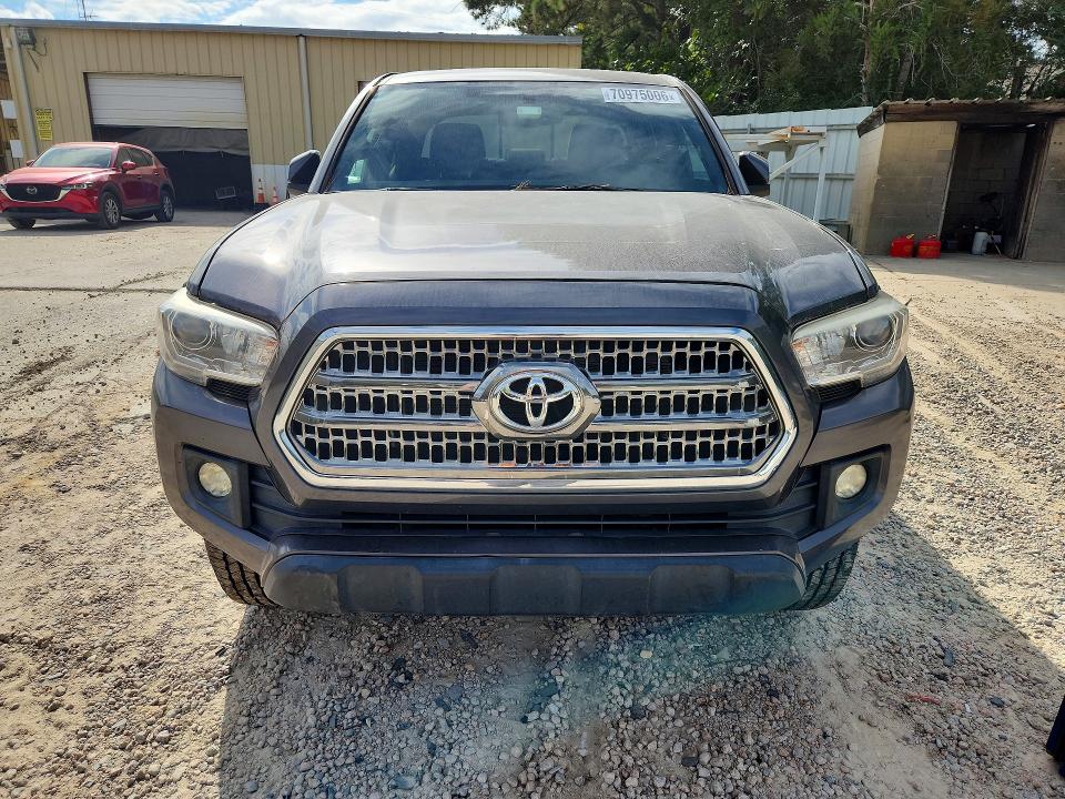 Продаж на аукціоні авто 2017 Toyota Tacoma, vin: 5TFCZ5AN8HX061416, номер лоту: 70975006