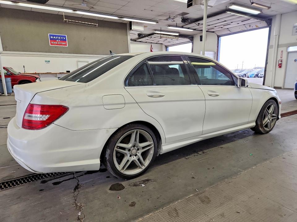 69571416 :رقم المزاد ، WDDGF4HB5DR253980 vin ، 2013 Mercedes-benz C مزاد بيع
