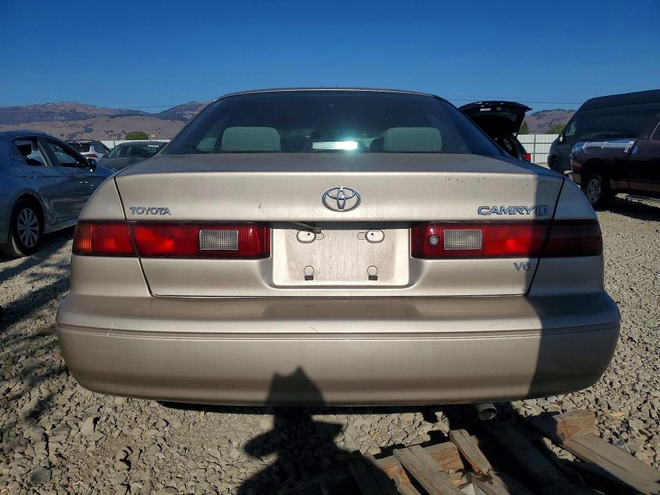 1999 Toyota Camry მანქანა იყიდება აუქციონზე, vin: JT2BF22K1X0184448, აუქციონის ნომერი: 70044956