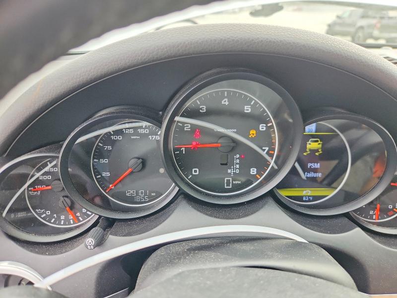 68816686 :رقم المزاد ، WP1AA2A29ELA93828 vin ، 2014 Porsche Cayenne مزاد بيع