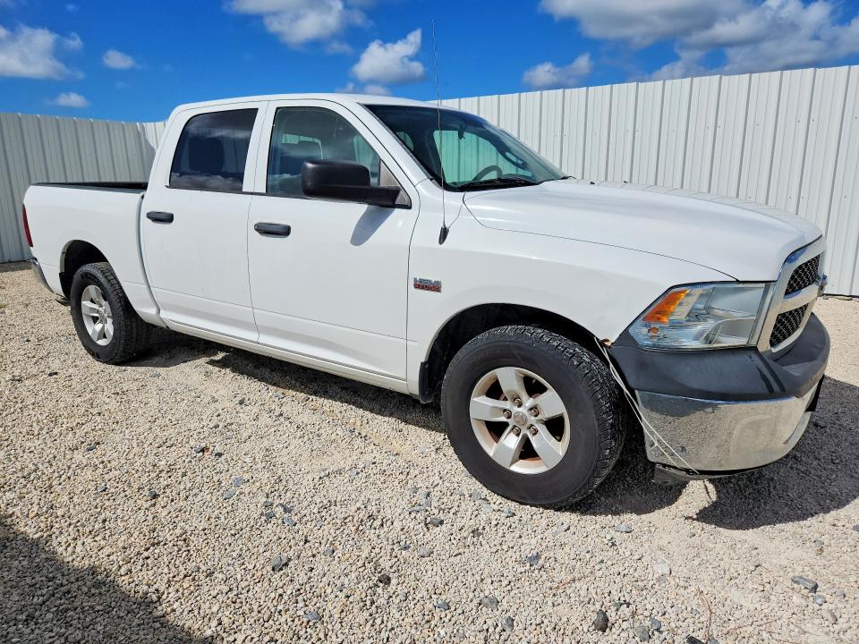 68961756 :رقم المزاد ، 1C6RR6KT5JS156930 vin ، 2018 Ram 1500 مزاد بيع