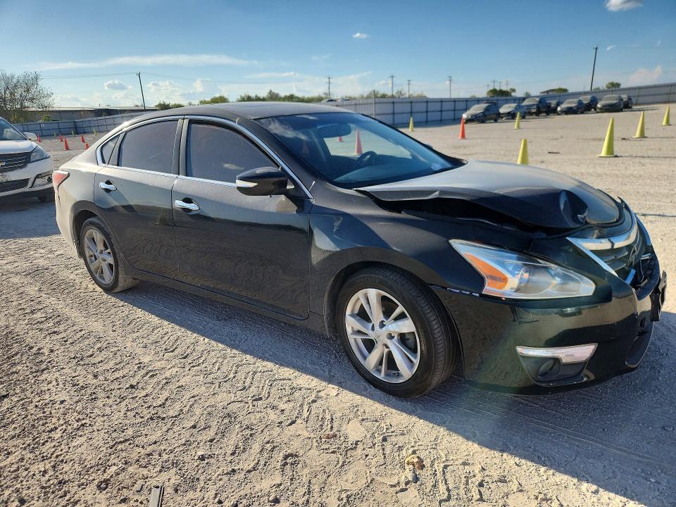 68783216 :رقم المزاد ، 1N4AL3APXFC159517 vin ، 2015 Nissan Altima مزاد بيع