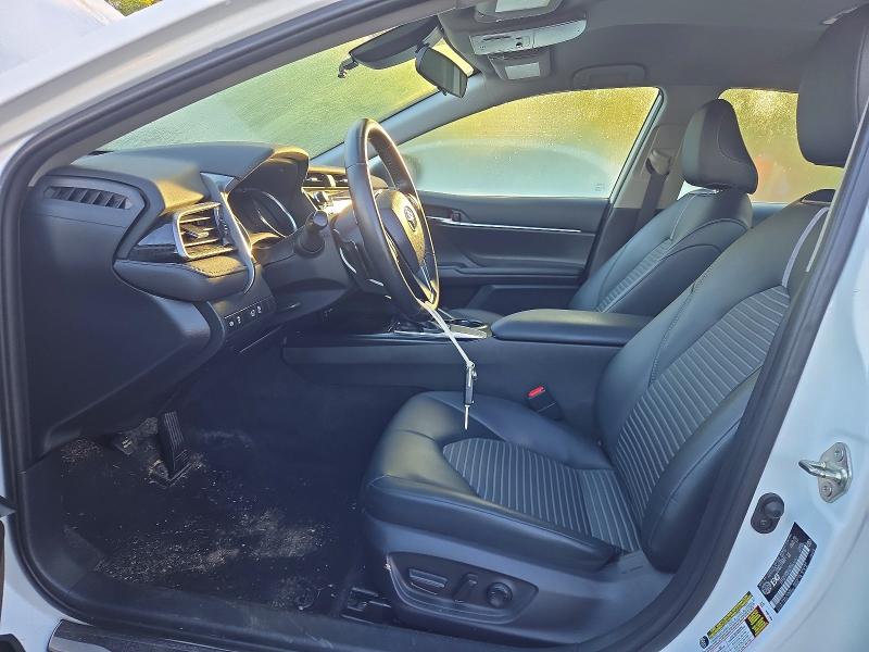 68091156 :رقم المزاد ، 4T1B11HK8KU281277 vin ، 2019 Toyota Camry مزاد بيع