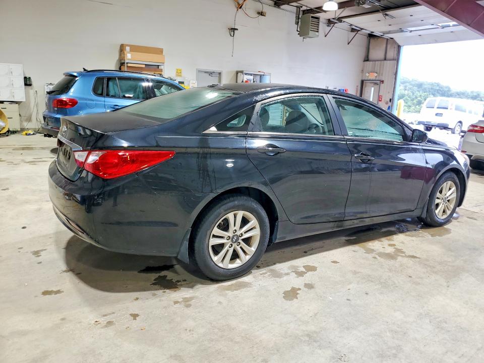 69189806 :رقم المزاد ، 5NPEB4AC3DH543724 vin ، 2013 Hyundai Sonata مزاد بيع