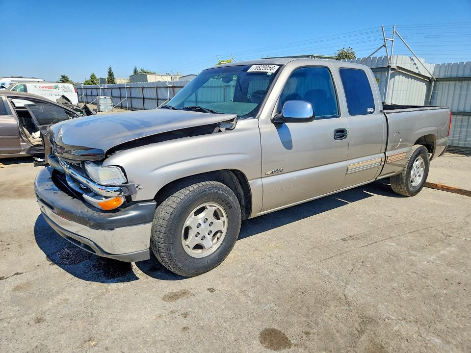 Продажа на аукционе авто 2002 Chevrolet Silverado, vin: 2GCEC19T021212517, номер лота: 70829056