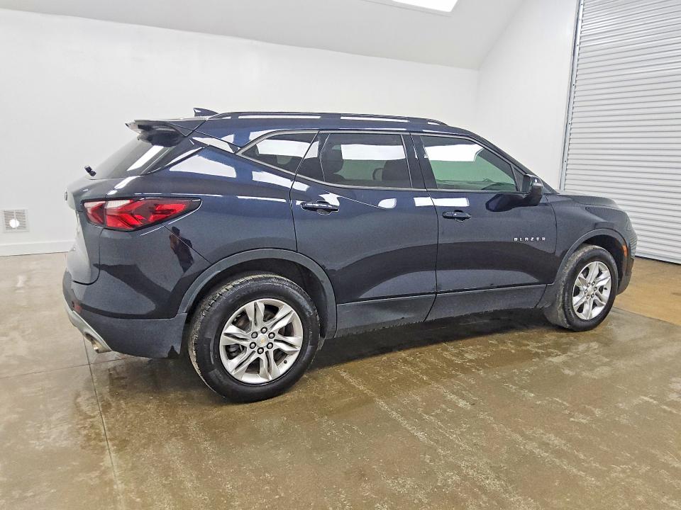 69029636 :رقم المزاد ، 3GNKBBRA0MS545986 vin ، 2021 Chevrolet Blazer مزاد بيع