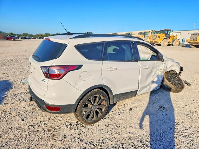 Продажа на аукционе авто 2018 Ford Escape, vin: 1FMCU0GD0JUB58547, номер лота: 66531396