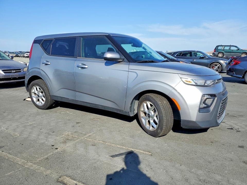 68858326 :رقم المزاد ، KNDJ23AUXN7822675 vin ، 2022 Kia Soul مزاد بيع