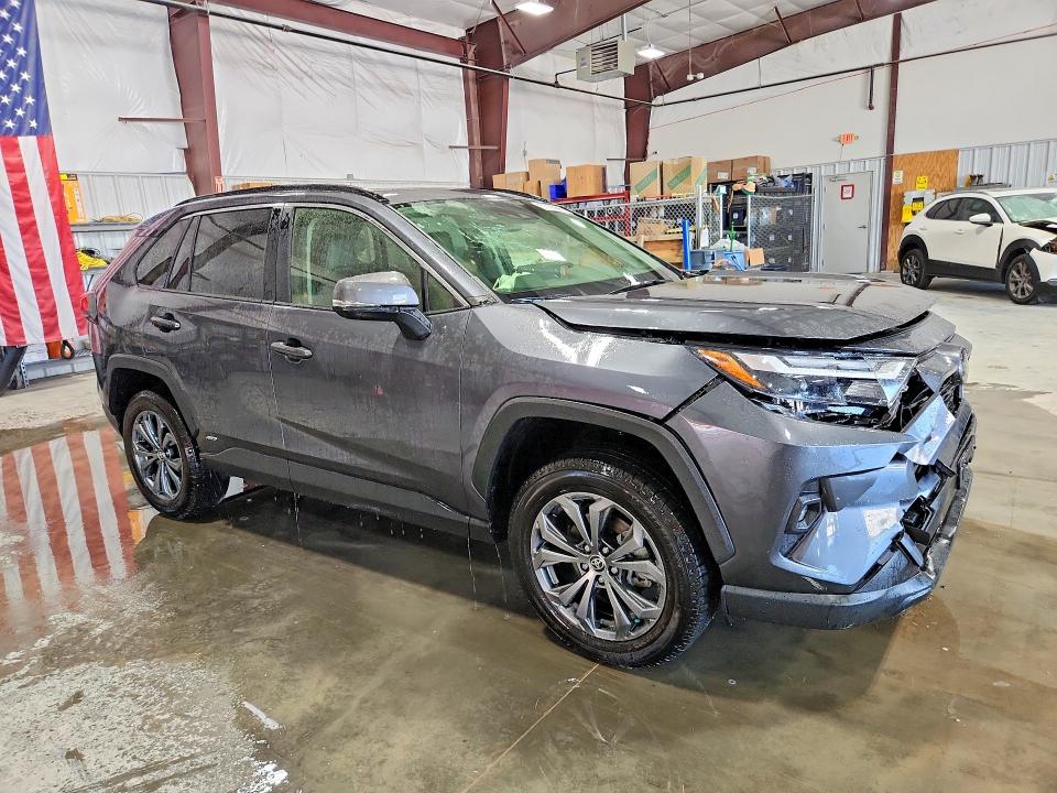 Продажа на аукционе авто 2025 Toyota Rav4, vin: JTMB6RFV7SD156417, номер лота: 67785966