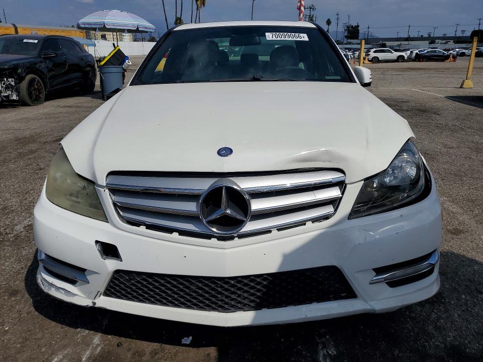 2013 Mercedes-benz C მანქანა იყიდება აუქციონზე, vin: WDDGF4HBXDA763434, აუქციონის ნომერი: 70099066
