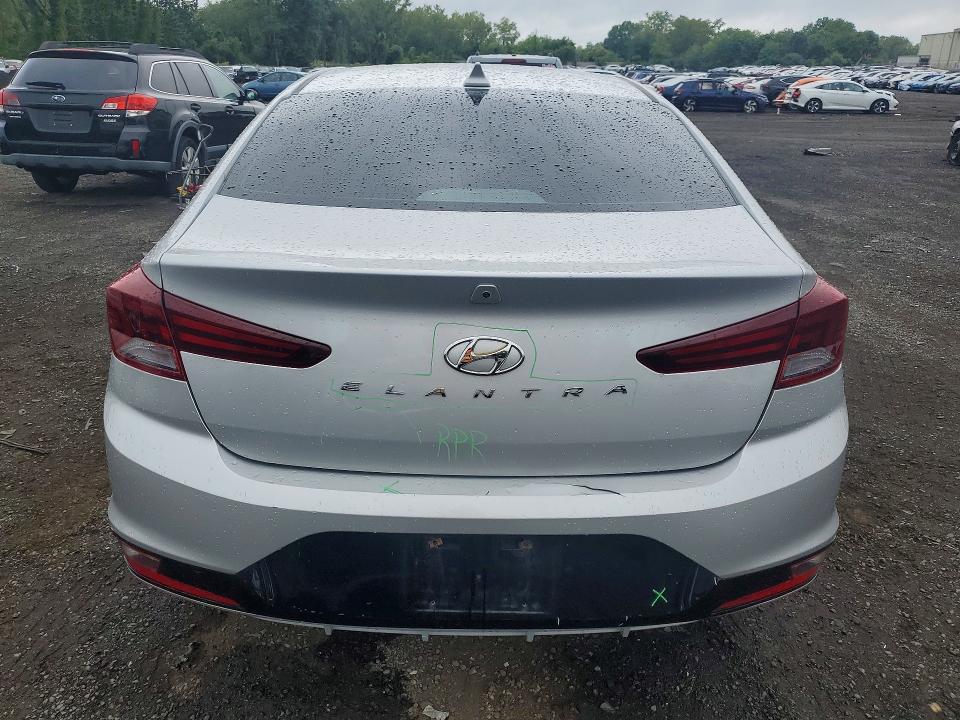 66798476 :رقم المزاد ، 5NPD84LF8KH472549 vin ، 2019 Hyundai Elantra مزاد بيع