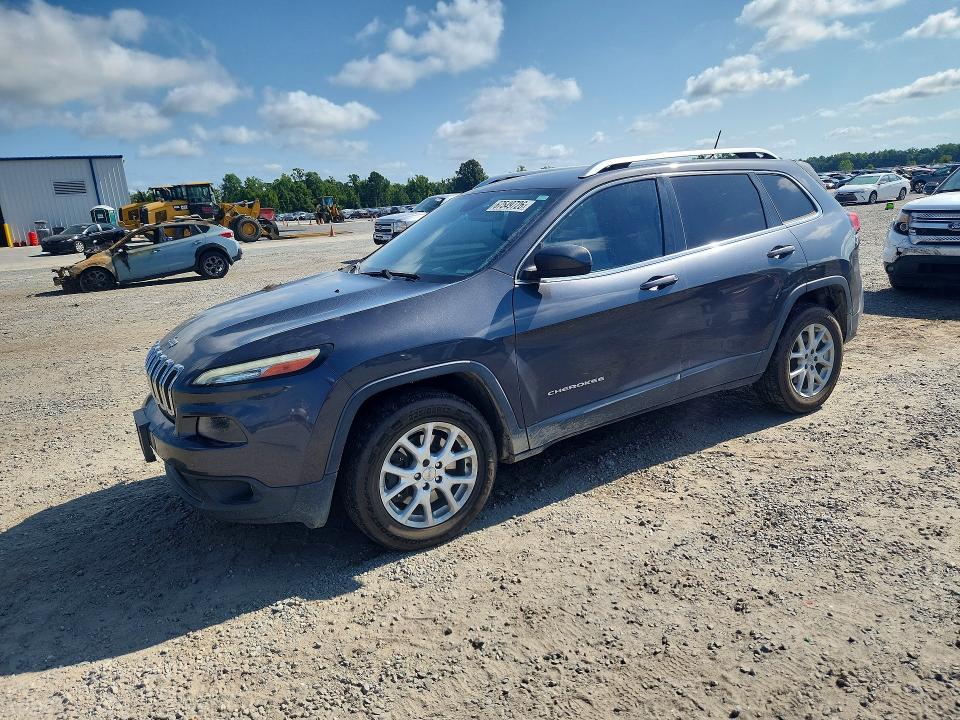 67549726 :رقم المزاد ، 1C4PJMCSXFW521877 vin ، 2015 Jeep Cherokee مزاد بيع