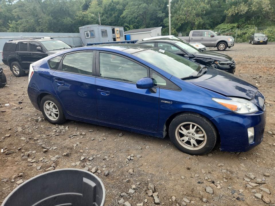 69081866 :رقم المزاد ، JTDKN3DU7B0287087 vin ، 2011 Toyota Prius مزاد بيع
