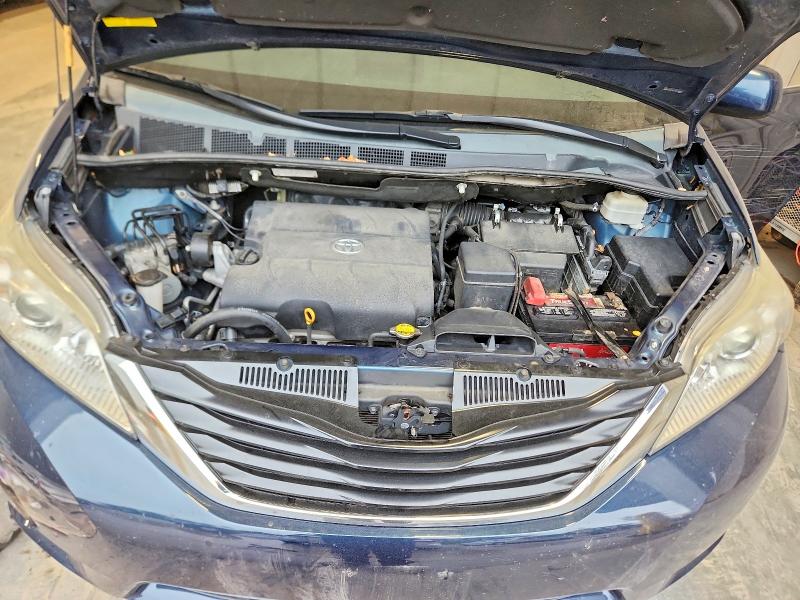 2012 Toyota Sienna მანქანა იყიდება აუქციონზე, vin: 5TDKK3DC7CS208905, აუქციონის ნომერი: 70601026