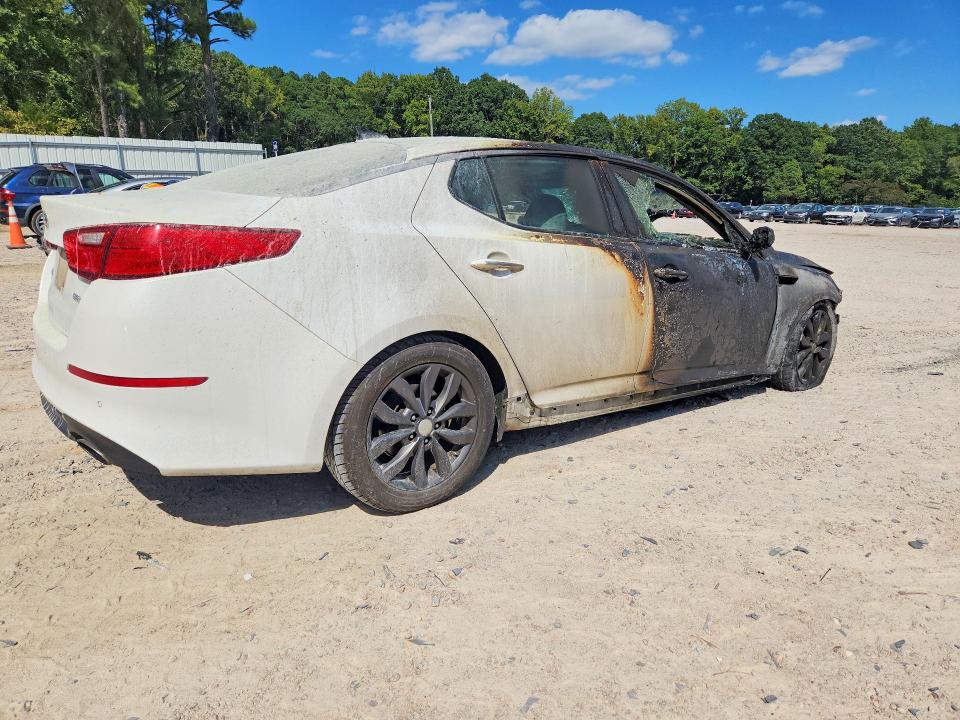 69511956 :رقم المزاد ، 5XXGN4A70FG510651 vin ، 2015 Kia Optima مزاد بيع
