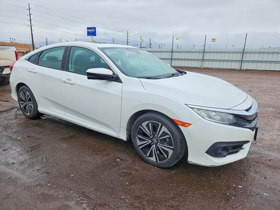 2017 Honda Civic მანქანა იყიდება აუქციონზე, vin: 2HGFC1E32HH638110, აუქციონის ნომერი: 70378416