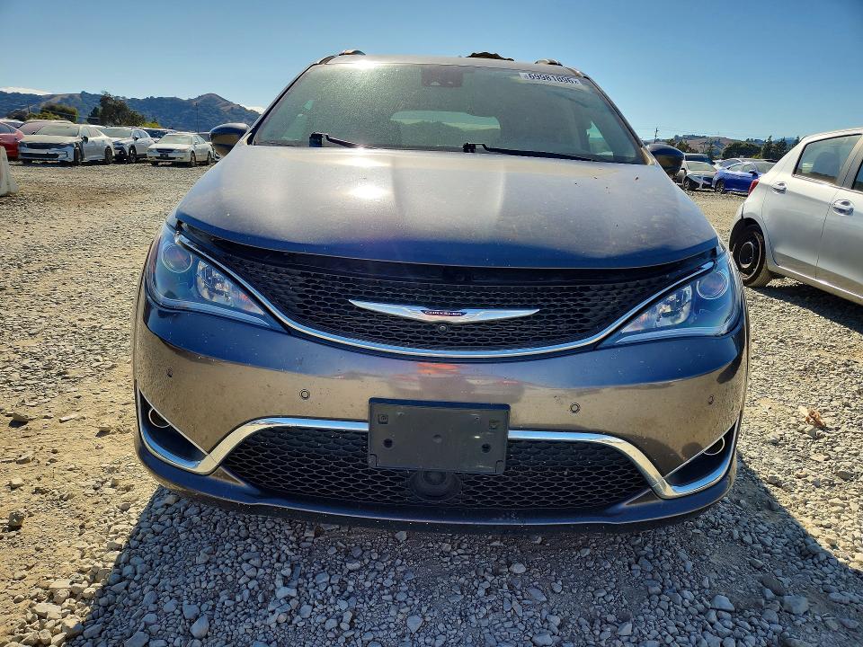 69981896 :رقم المزاد ، 2C4RC1BG0LR129073 vin ، 2020 Chrysler Pacifica مزاد بيع