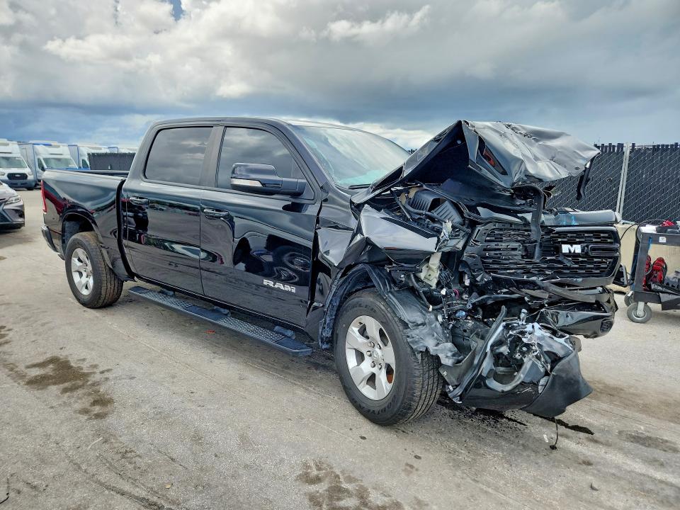 Продаж на аукціоні авто 2024 Ram 1500, vin: 1C6RREFG4RN123046, номер лоту: 67357966