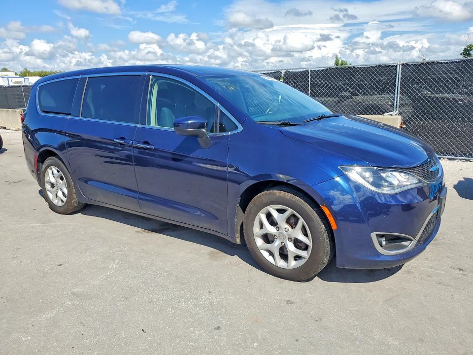 69440996 :رقم المزاد ، 2C4RC1BG7HR788436 vin ، 2017 Chrysler Pacifica مزاد بيع