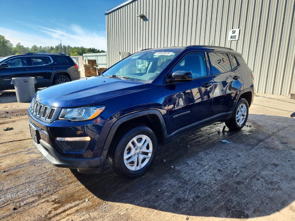 70442876 :رقم المزاد ، 3C4NJDAB6JT126717 vin ، 2018 Jeep Compass مزاد بيع