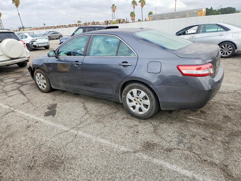 2010 Toyota Camry მანქანა იყიდება აუქციონზე, vin: 4T1BF3EK4AU080055, აუქციონის ნომერი: 69069256