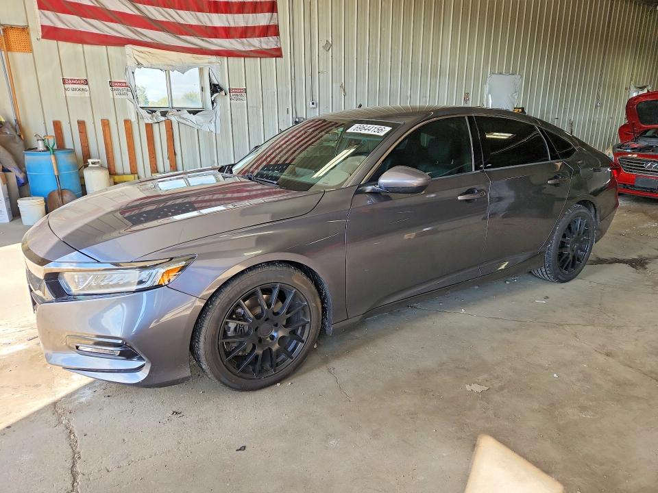 Продажа на аукционе авто 2018 Honda Accord, vin: 1HGCV1F36JA028663, номер лота: 69644156
