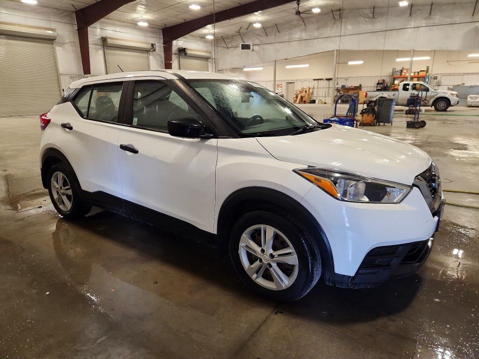 69775656 :رقم المزاد ، 3N1CP5BV5LL514158 vin ، 2020 Nissan Kicks مزاد بيع