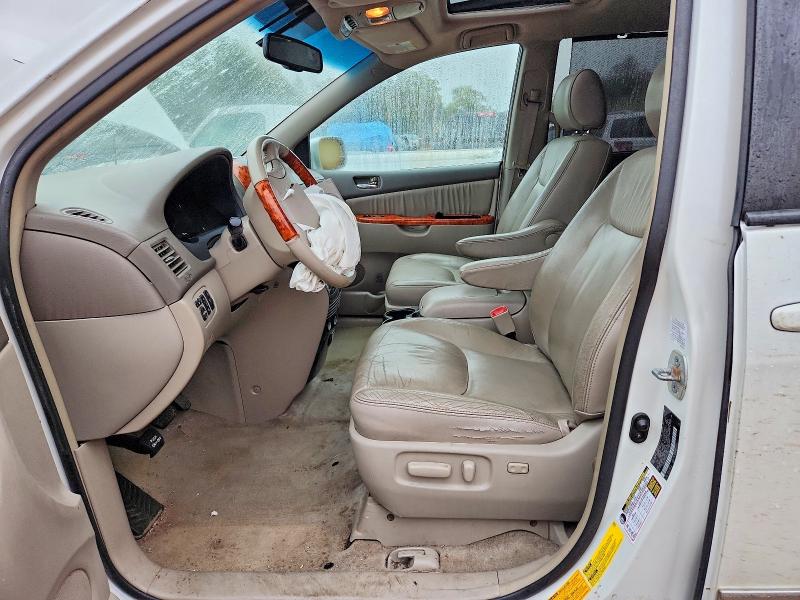 Продажа на аукционе авто 2008 Toyota Sienna, vin: 5TDBK22C08S010087, номер лота: 70651916
