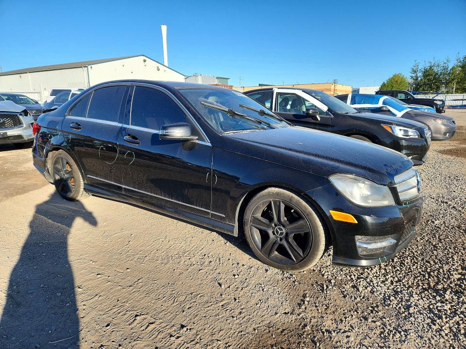 Продаж на аукціоні авто 2012 Mercedes-benz C, vin: WDDGF8FB7CA717925, номер лоту: 68221446