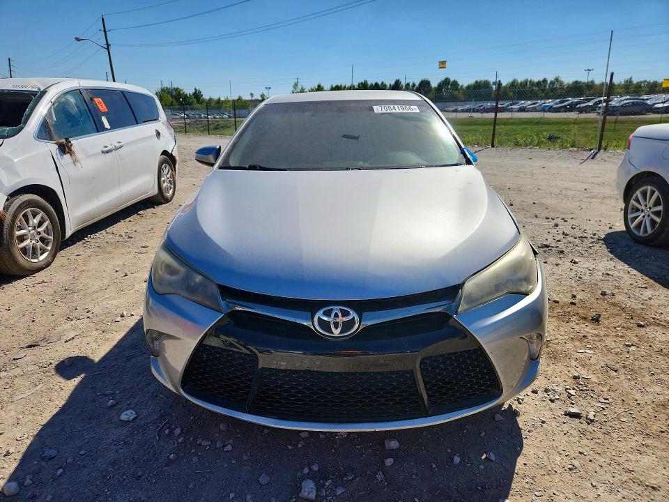 2016 Toyota Camry მანქანა იყიდება აუქციონზე, vin: 4T1BF1FK1GU560534, აუქციონის ნომერი: 70841966