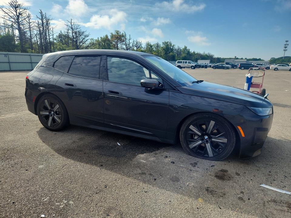 68170996 :رقم المزاد ، WB523CF0XPCL78372 vin ، 2023 Bmw Ix مزاد بيع